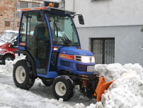 Komunální traktory a malotraktory